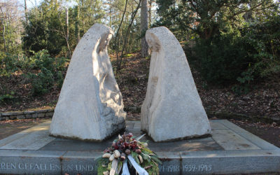 Gefallenen-Denkmal im Waldfriedhof
